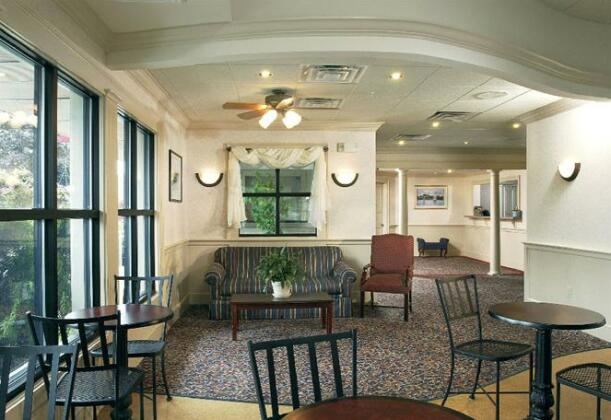 Anchorage Inn and Suites - Photo5