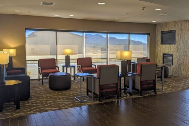 Comfort Suites Prescott Valley - Photo5