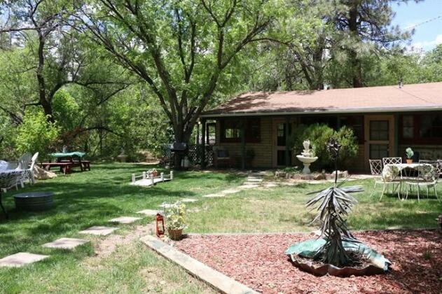 Apple Creek Cottages - Photo2