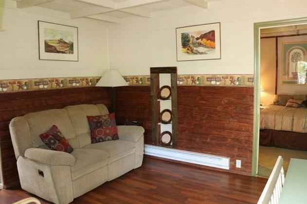 Apple Creek Cottages - Photo5