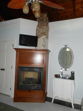 Fisher Guest Cottage - Photo5