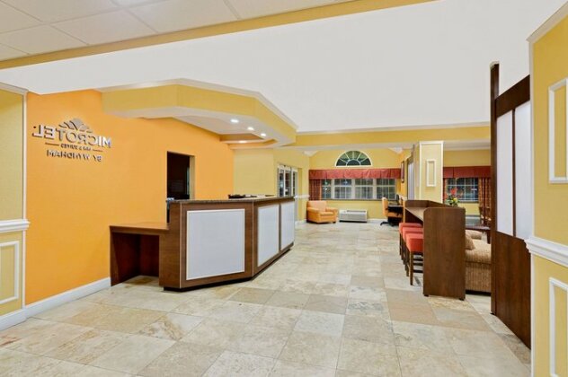 Microtel Inn & Suites by Wyndham Princeton - Photo2