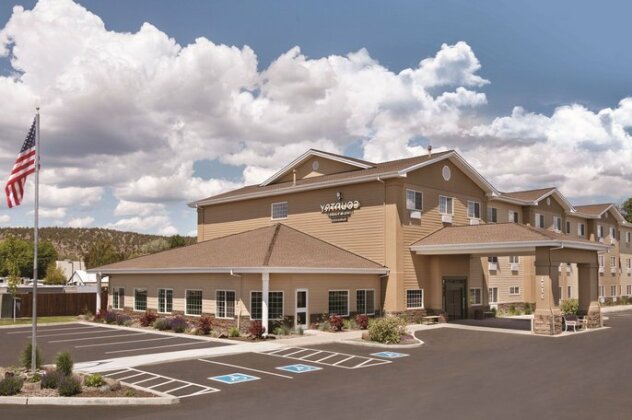 Country Inn & Suites by Radisson Prineville OR