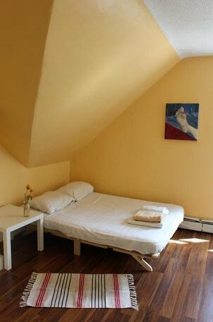 Providence Hostel & Guest House - Photo5