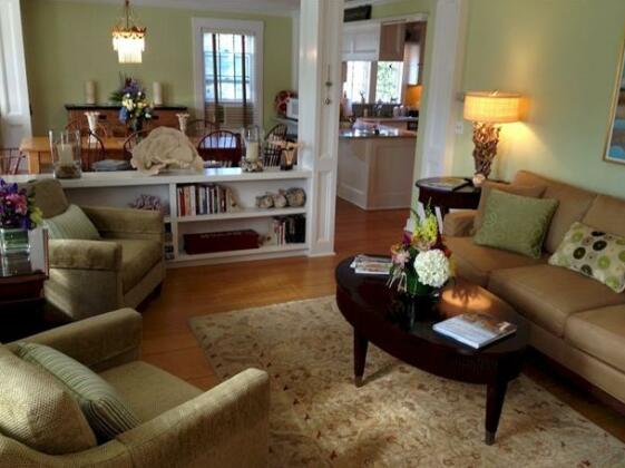Inn at Cook Street - Photo3