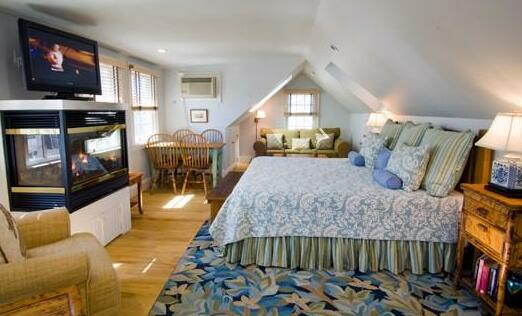 The Provincetown Hotel at Gabriel's - Photo2