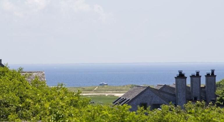 The Seaglass Inn & Spa - Photo2