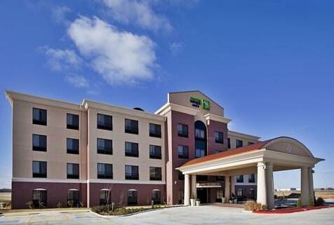 Holiday Inn Express and Suites Pryor - Photo2