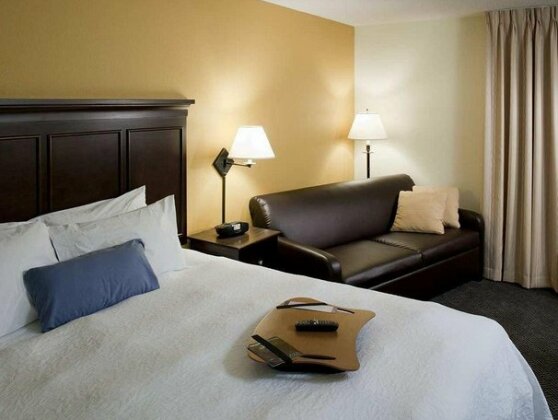 Hampton Inn & Suites Pueblo-Southgate - Photo2