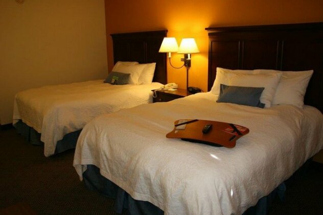 Hampton Inn & Suites Pueblo-Southgate - Photo4