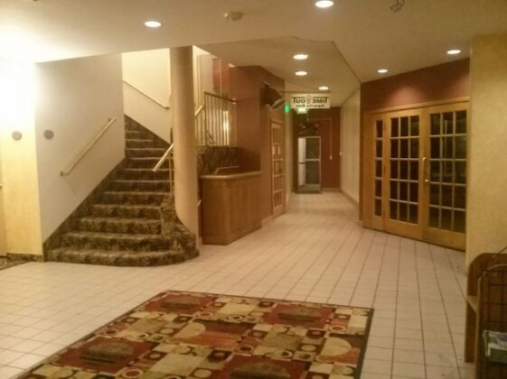 Val U Stay Inn and Suites - Photo3