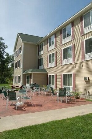 Country Inn & Suites by Radisson Lake George Queensbury NY