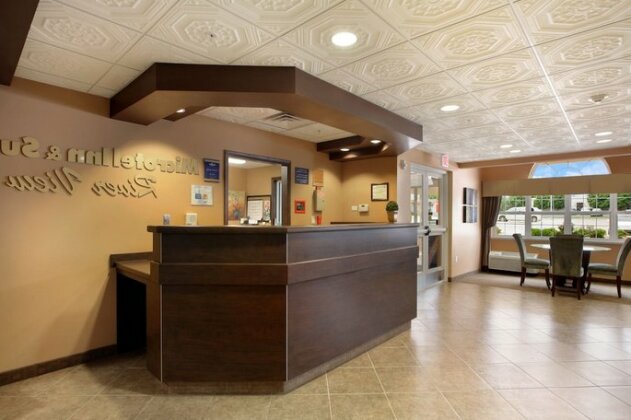 Microtel Inn & Suites by Wyndham Quincy - Photo4