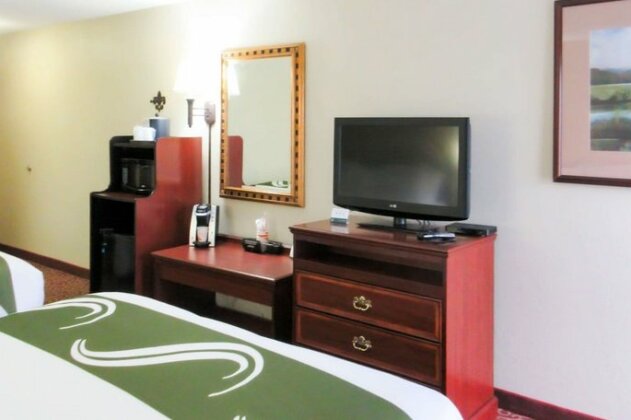 Quality Inn & Suites Quincy - Photo3