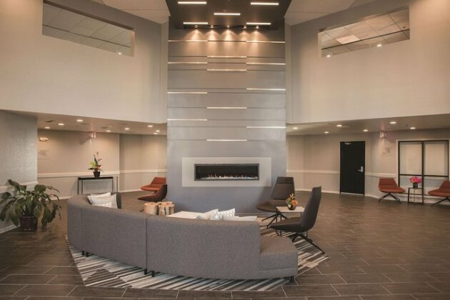 DoubleTree by Hilton Racine Harbourwalk - Photo2