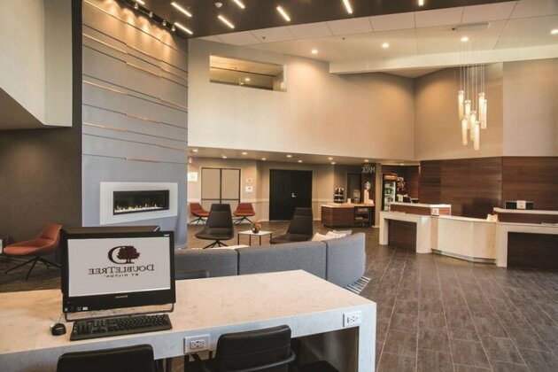 DoubleTree by Hilton Racine Harbourwalk - Photo4