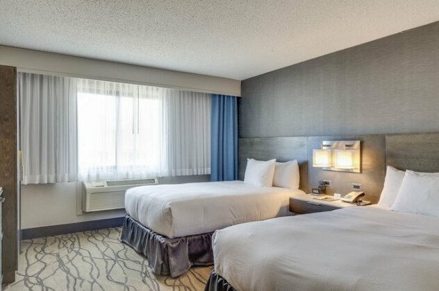 DoubleTree by Hilton Racine Harbourwalk - Photo5