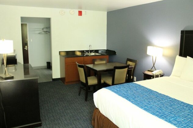 Riverside Inn Racine - Photo3