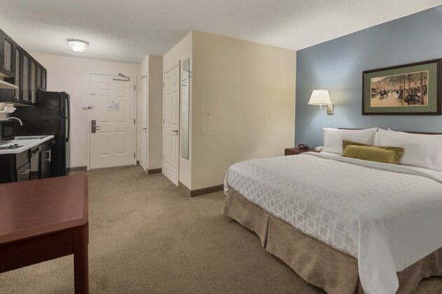 Candlewood Suites Raleigh Crabtree - Photo5