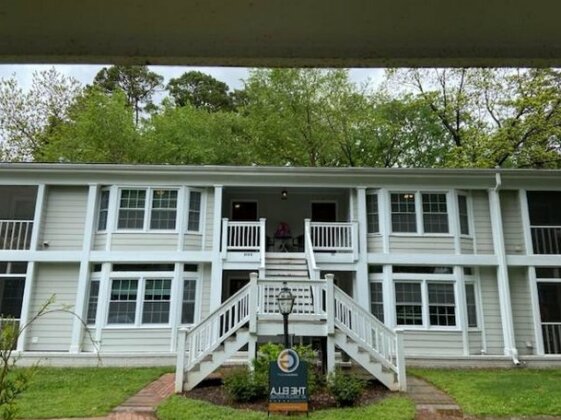 Charming Condo Near Downtown NCSU and PNC Arena