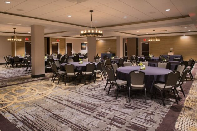 DoubleTree by Hilton Raleigh Crabtree Valley - Photo2