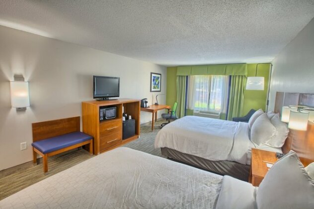 Holiday Inn Express Hotel & Suites Raleigh North - Wake Forest - Photo4