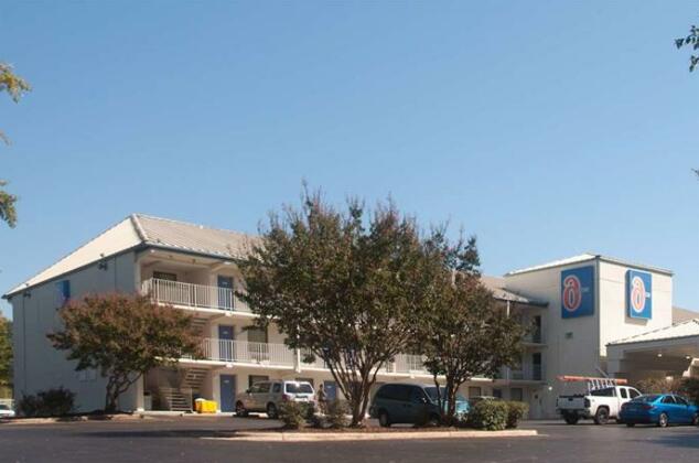 Motel 6 Southwest Raleigh - Cary - Photo3