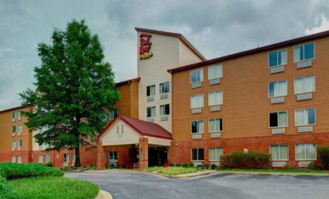 Red Roof Inn PLUS+ Raleigh NCSU Convention Center