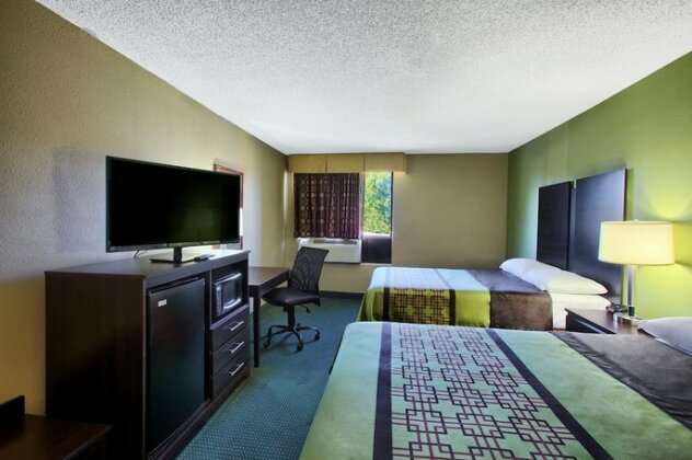 Super 8 by Wyndham Raleigh North East - Photo4