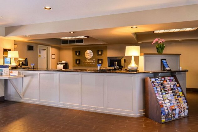 Comfort Inn & Suites Near Folsom Lake Rancho Cordova - Photo5