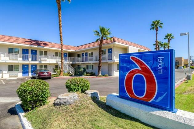 Motel 6 Palm Springs - Rancho Mirage - Photo2