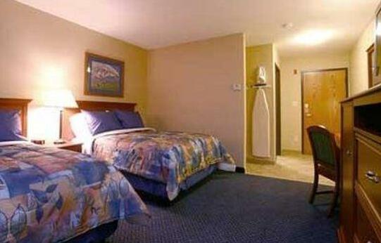 Blue Mountain Inn And Suites - Photo4