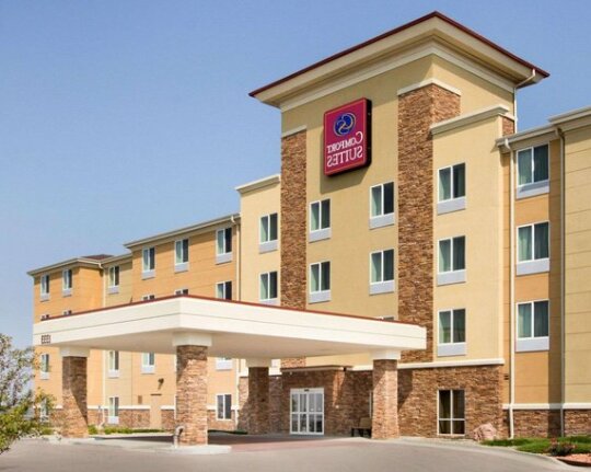 Comfort Suites Hotel & Convention Center - Photo2
