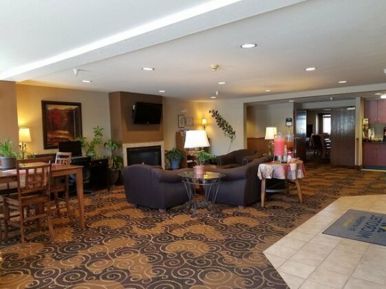Microtel Inn & Suites by Wyndham Rapid City - Photo3