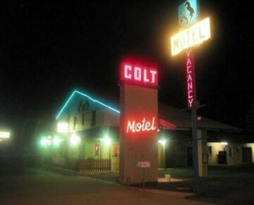 Colt Motel