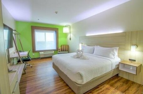Holiday Inn Express & Suites Raymondville - Photo3
