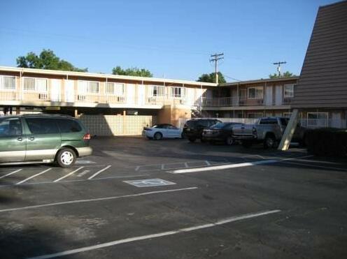 Shasta Lodge - Photo5