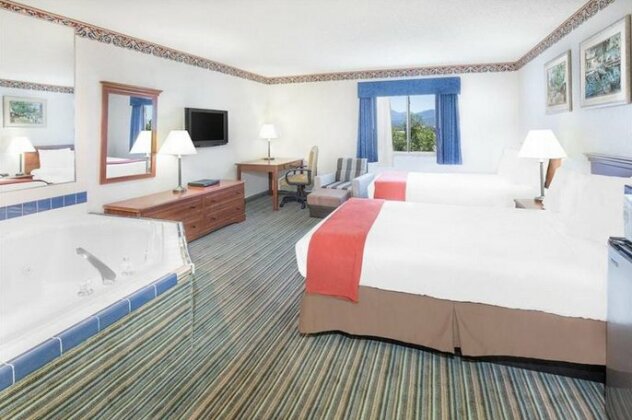 SureStay Plus Hotel by Best Western Redding - Photo2