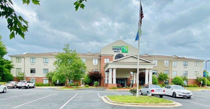 Holiday Inn Express & Suites Reidsville - Photo2