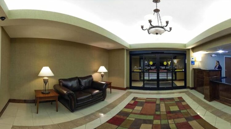 Holiday Inn Express & Suites Reidsville - Photo3