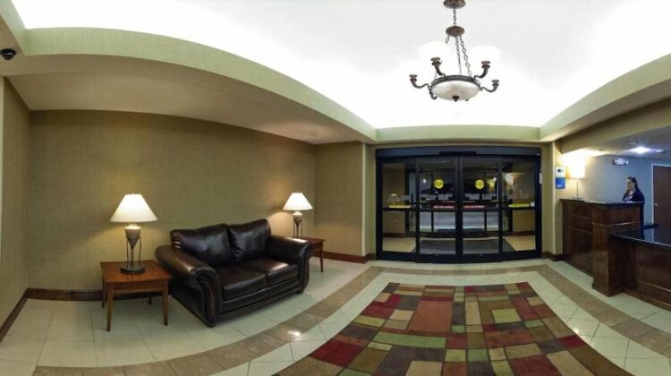 Holiday Inn Express & Suites Reidsville - Photo3