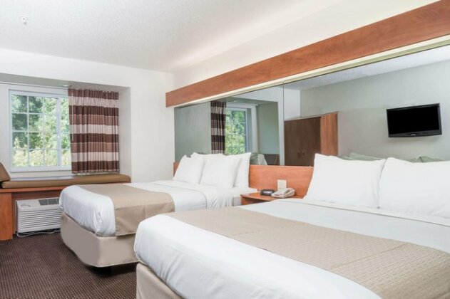 Microtel Inn & Suites by Wyndham Rice Lake - Photo5