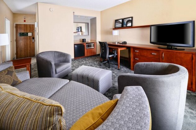 Courtyard by Marriott Dallas Richardson at Spring Valley - Photo3