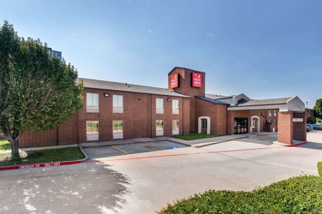 Econo Lodge Inn & Suites Richardson-Dallas - Photo3