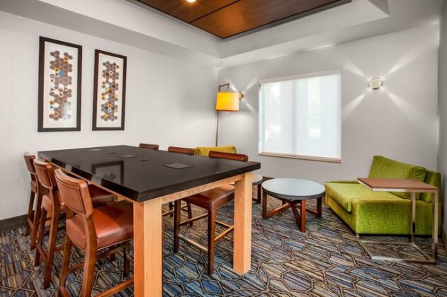 Holiday Inn Express Hotel & Suites Cleveland-Richfield - Photo5