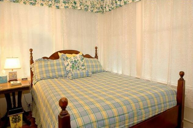 Philip W Smith Bed and Breakfast - Photo3