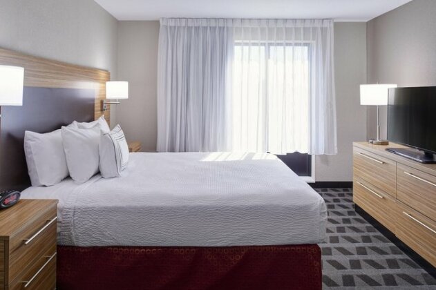 TownePlace Suites by Marriott Richmond - Photo5