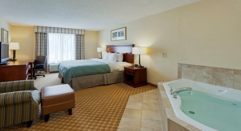 Country Inn & Suites by Radisson Richmond West at I-64 VA - Photo5