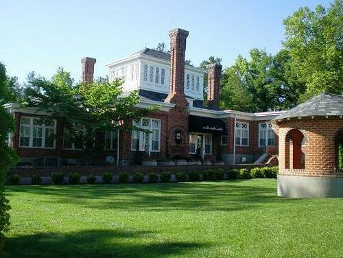 Historic Mankin Mansion Bed and Breakfast