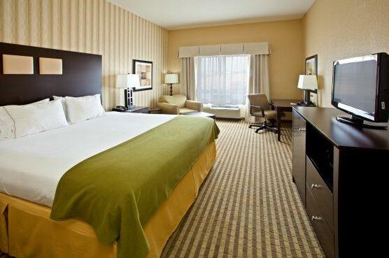 Holiday Inn Express Hotel & Suites Richwood - Cincinnati South - Photo4